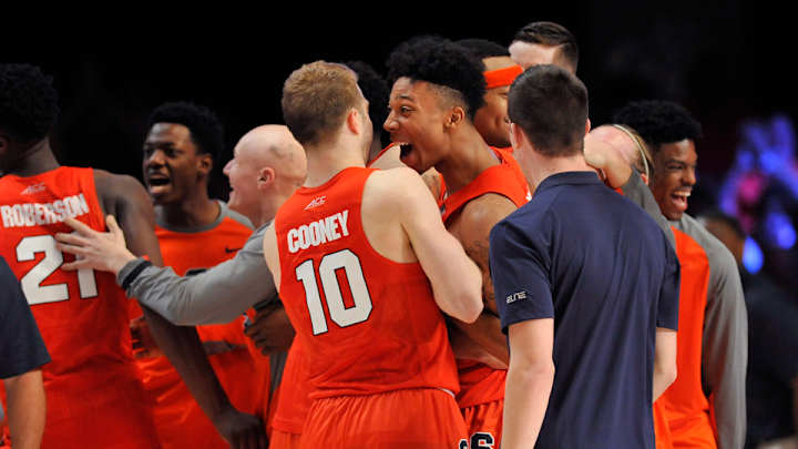 Kentucky still No. 1 in new AP Poll, shake-up at bottom Kentucky still No. 1 in new AP Poll, shake-up at bottom