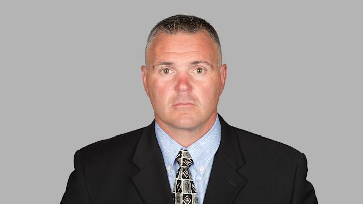 Bills suspend offensive line coach Kromer for first 6 games