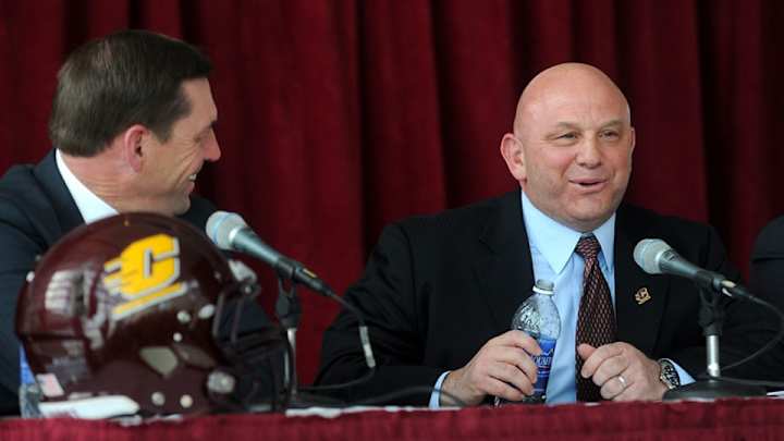 Central Michigan head coach John Bonamego diagnosed with cancer