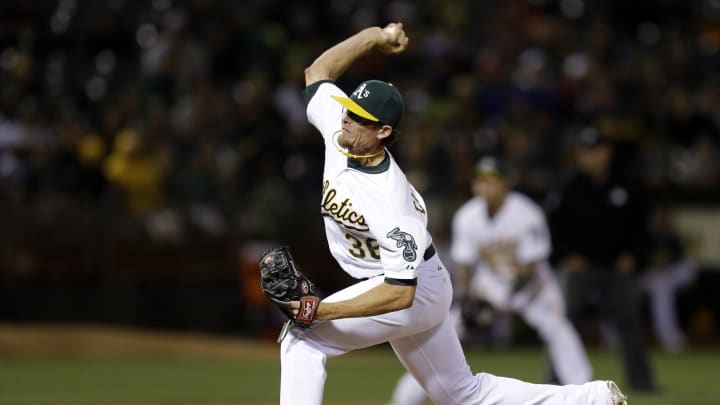 Mets acquire closer Tyler Clippard from Athletics
