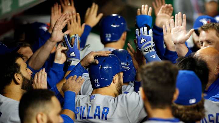 Pillar homers twice, Blue Jays earn DH split with Nationals