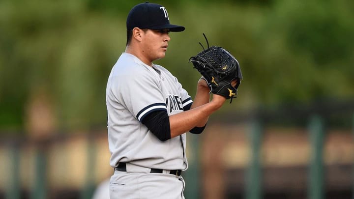 Yankees trade Manny Banuelos to Braves for two pitchers