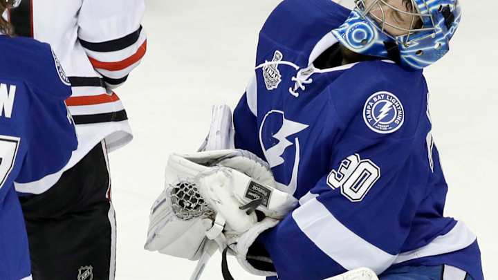 Blackhawks edge Lightning 2-1, reach brink of NHL title