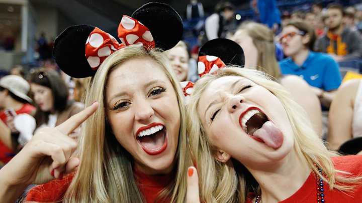 College Superfans, Feb. 10-16