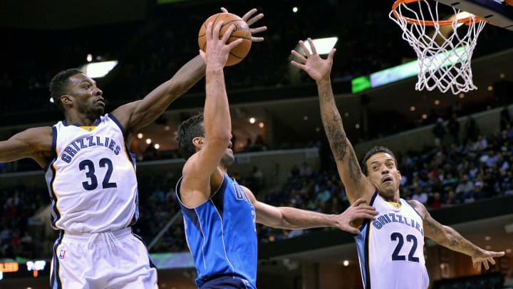 Balanced Grizzlies send Mavs to second straight loss