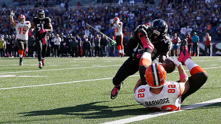 Watch: Browns’ TE Gary Barnidge catches TD between his legs Watch: Browns’ TE Gary Barnidge catches TD between his legs