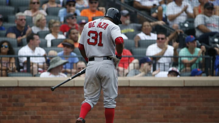 Giants acquire OF De Aza in trade with Red Sox