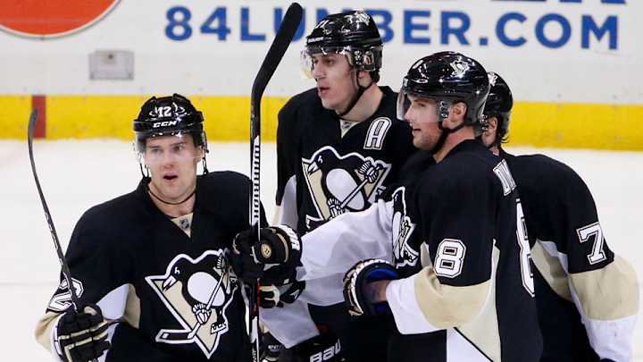 Penguins top Jackets to snap losing streak, give Mike Sullivan first win