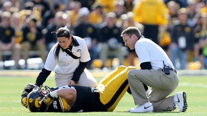 No. 17 Iowa loses DE Drew Ott for season with knee injury