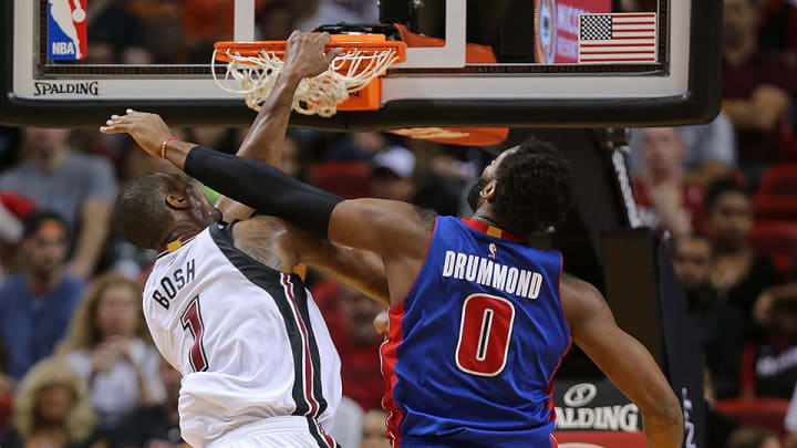 Watch: Heat’s Chris Bosh jams on Pistons’ Andre Drummond