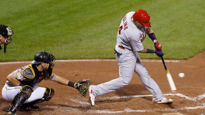 Cardinals' Martinez shuts down Pirates, 4-1 Cardinals' Martinez shuts down Pirates, 4-1