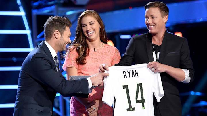 Abby Wambach, Alex Morgan appear on American Idol Abby Wambach, Alex Morgan appear on American Idol