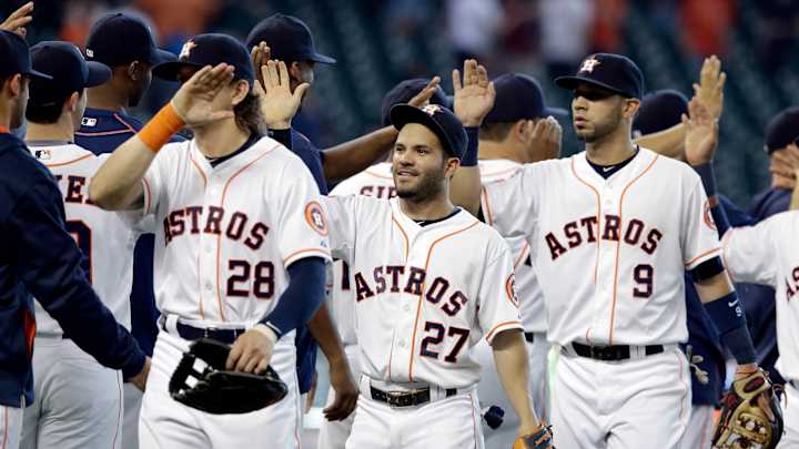LEADING OFF: Bumgarner-Kershaw; Hamilton, Reyes to Triple-A
