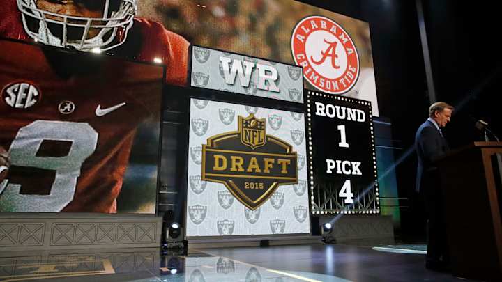 Raiders take WR Amari Cooper with 4th pick in NFL draft