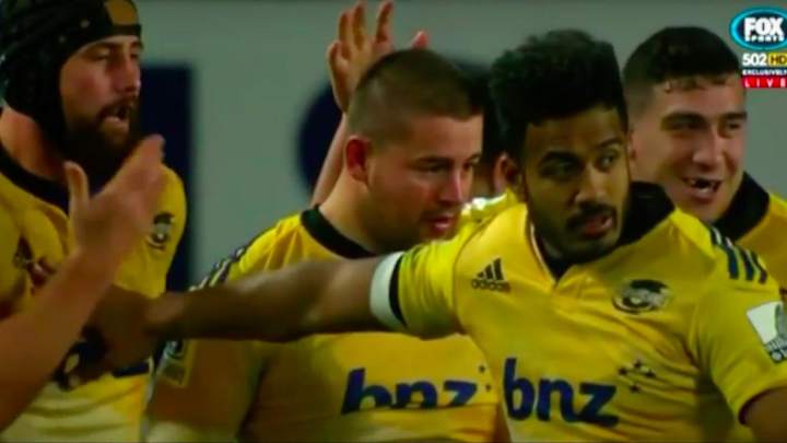 Rugby player misses hi-five, hits himself in the face Rugby player misses hi-five, hits himself in the face