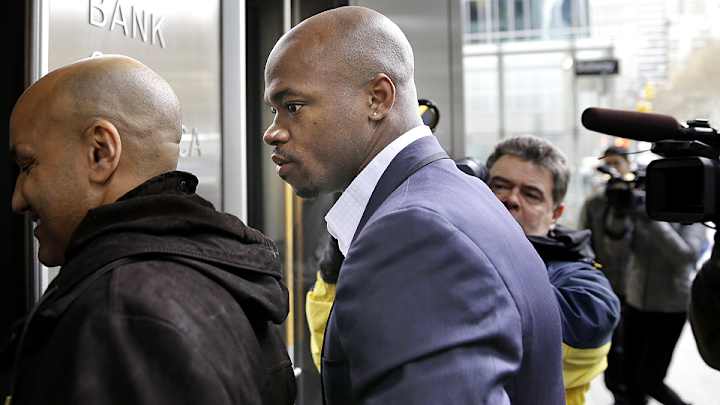 Adrian Peterson, NFLPA await federal court's ruling in suspension appeal