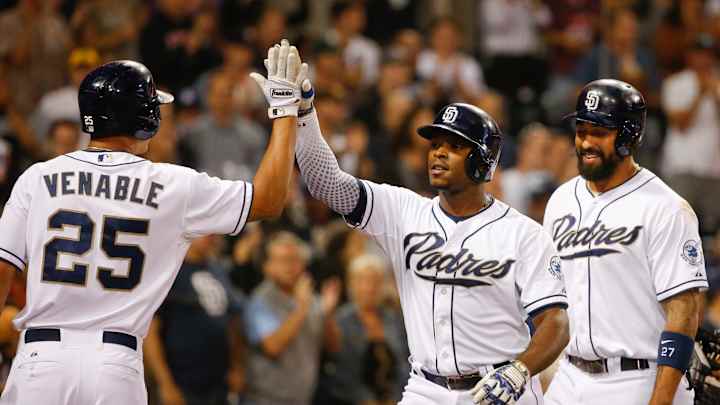 Upton hits 2-run HR, Padres top Reds 2-1 to snap 6-game skid