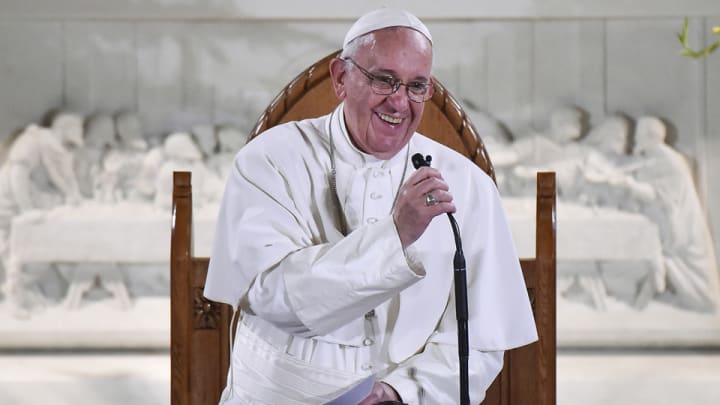 Pope Francis visit forces Phillies to change travel plans