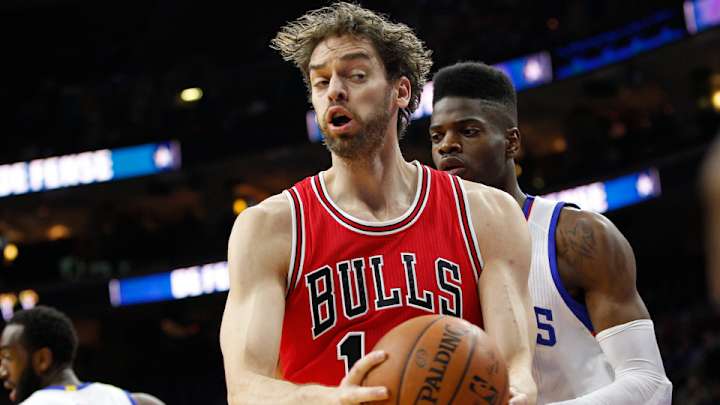 Pau Gasol offers coaching advice on 'Sesame Street' Pau Gasol offers coaching advice on 'Sesame Street'
