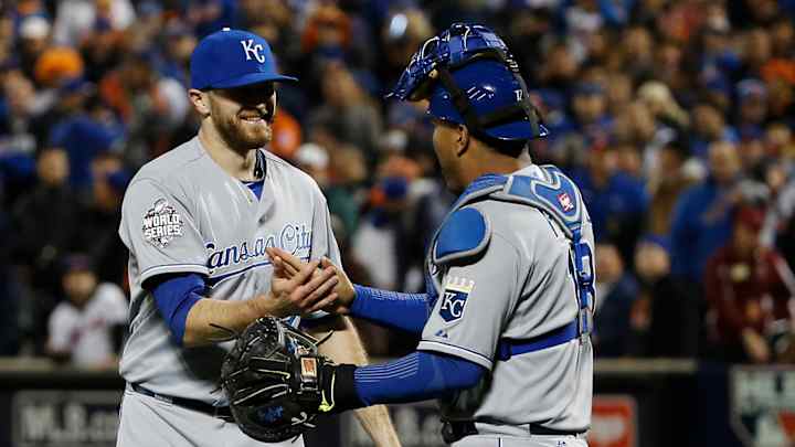 Royals rally on Murphy's error, beat Mets, lead Series 3-1