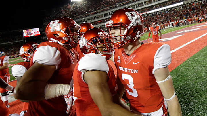 No. 16 Houston rallies for 35-34 win over No. 25 Memphis No. 16 Houston rallies for 35-34 win over No. 25 Memphis