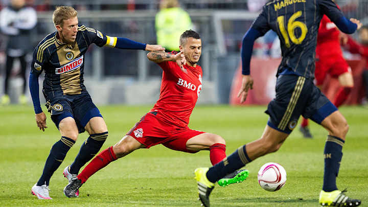 Giovinco’s incredible goal clinches Toronto FC’s first-ever playoff berth