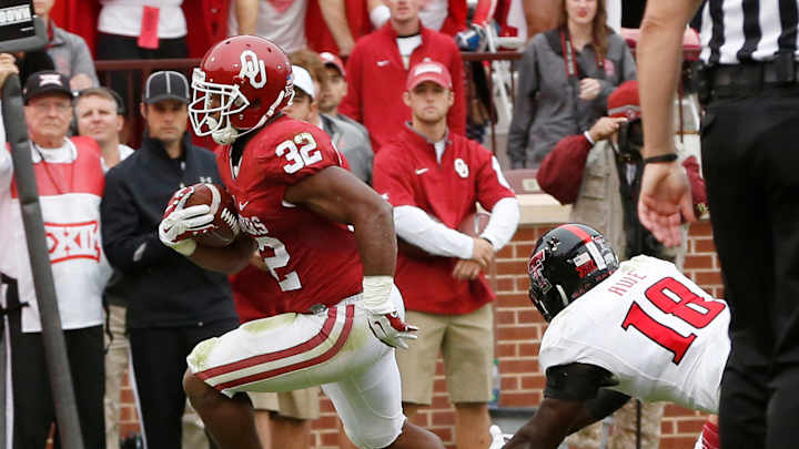 No. 17 Oklahoma rolls over Texas Tech 63-27