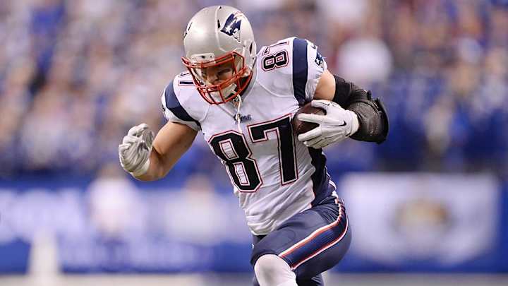 Rob Gronkowski dances while wearing a ridiculous T-shirt