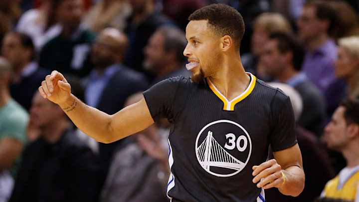 Watch: Elated young fan receives Stephen Curry’s autograph Watch: Elated young fan receives Stephen Curry’s autograph