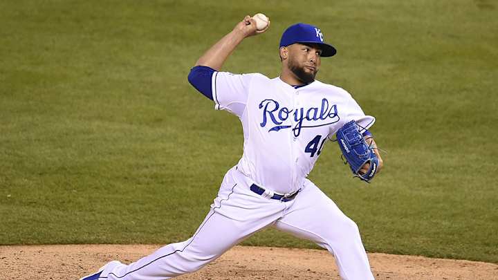 Royals, pitcher Kelvin Herrera agree to two-year deal Royals, pitcher Kelvin Herrera agree to two-year deal