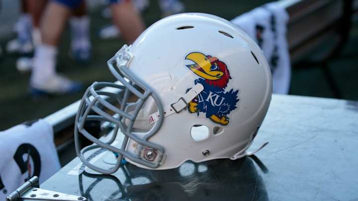 Kansas students tear down goalposts after Royals victory