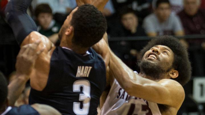 No. 8 Villanova makes 11 3s, beats Saint Joseph's 86-72 No. 8 Villanova makes 11 3s, beats Saint Joseph's 86-72