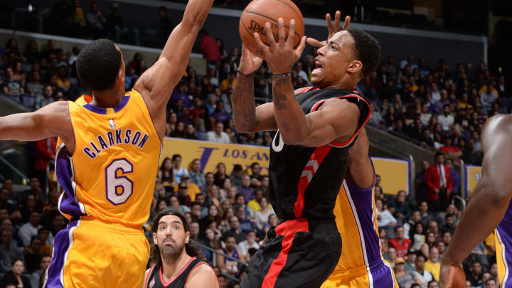 Lowry scores 25, Raptors hang on to beat Lakers 102-91