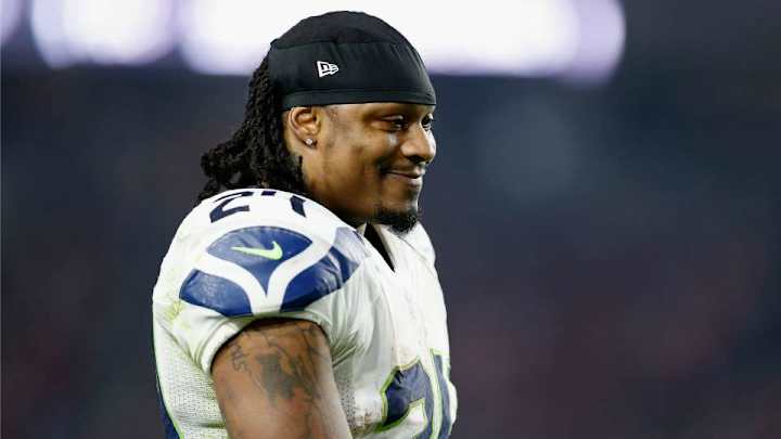 Marshawn Lynch keeps chicken wings in his socks