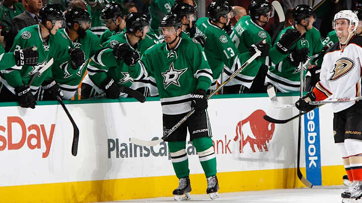 Stars getting all they hoped for from Patrick Sharp and Johnny Oduya