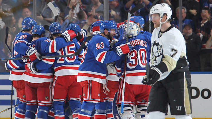 Discovery owns Pittsburgh Penguins on Twitter