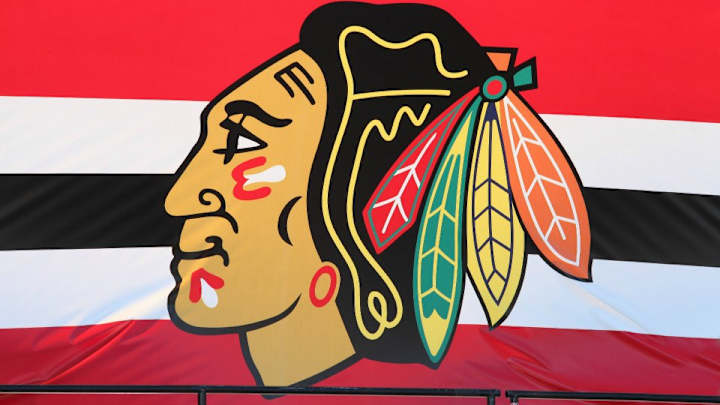 Blackhawks announcer leaves awesome voicemail for young fan