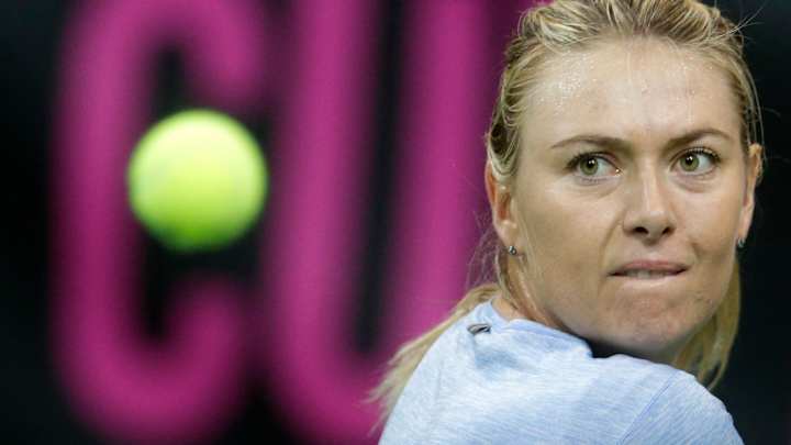 Sharapova eyes first Fed Cup final against Czechs