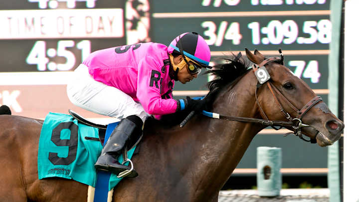 Alert Bay wins City of Hope Mile at Santa Anita