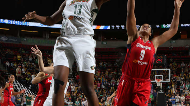 Loyd, Langhorne lead Storm past Mystics, 69-59