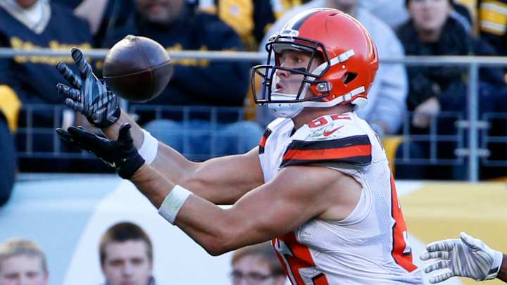 Browns TE Gary Barnidge signs contract extension