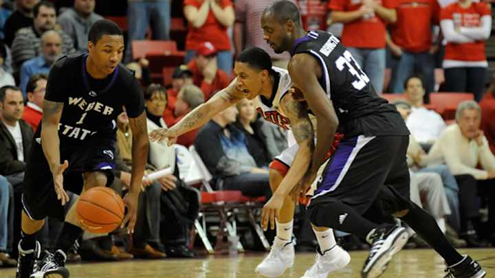 Damian Lillard officially graduates from Weber State Damian Lillard officially graduates from Weber State