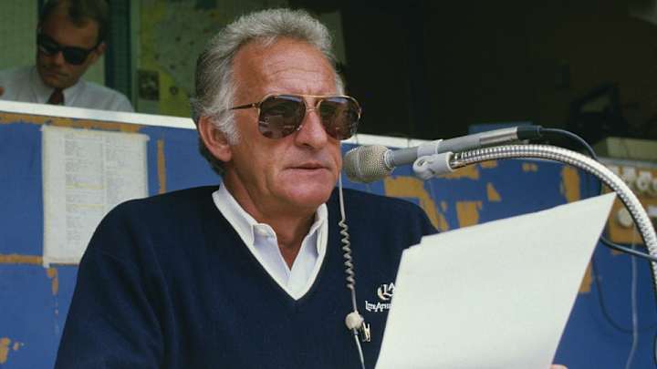 Brewers giving away talking Bob Uecker alarm clocks next season
