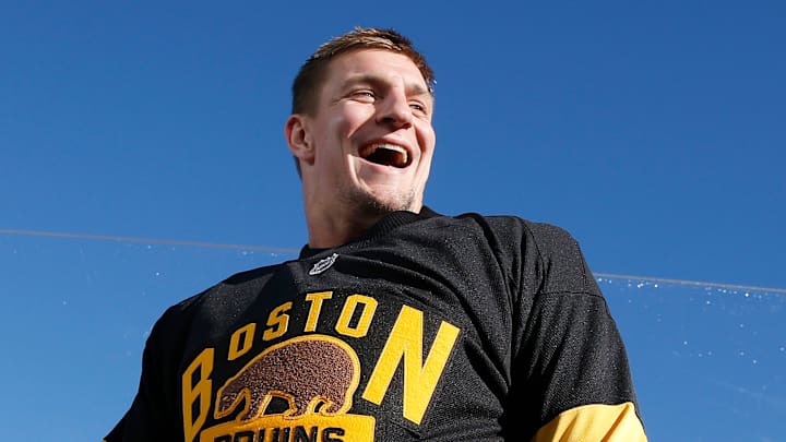 Patriots embrace Winter Classic, then head to warm South