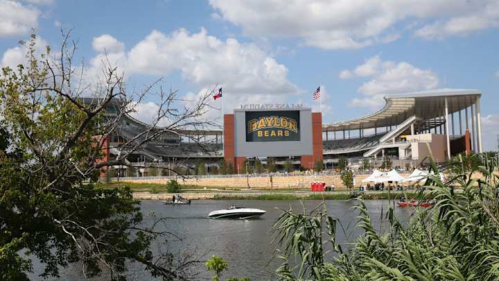 Baylor president defends Art Briles’s handling of Sam Ukwuachu case Baylor president defends Art Briles’s handling of Sam Ukwuachu case