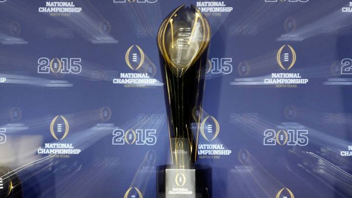 College Football Playoff will cover family travel for semifinals