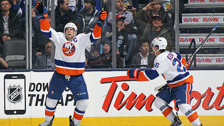 Watch: Islanders' John Tavares nets OT-winner to top Maple Leafs