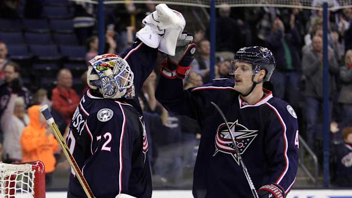 Bobrovsky makes 39 saves, Blue Jackets beat Predators 4-0