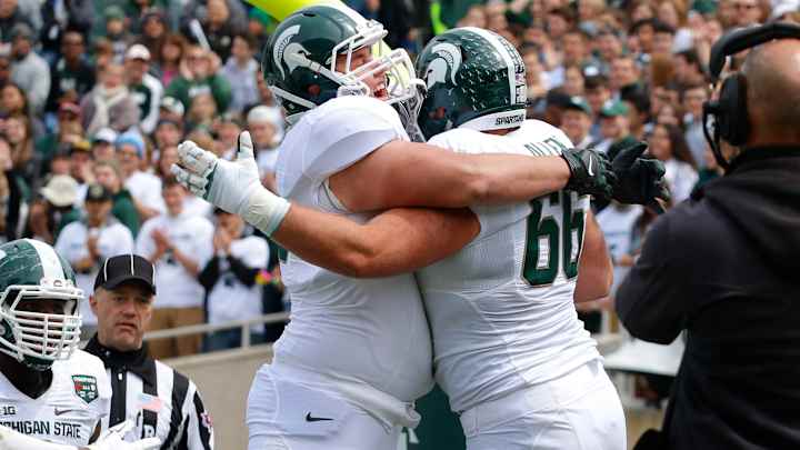 Arnett stands out in Michigan State's spring game
