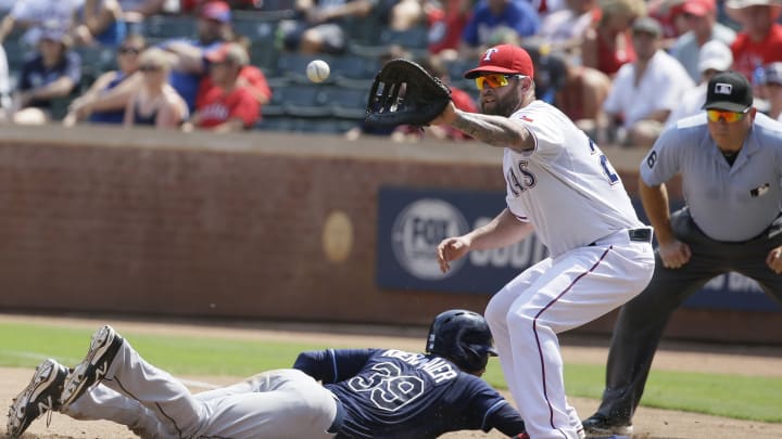Beltre, Strausborger homer as Rangers beat Rays 5-3